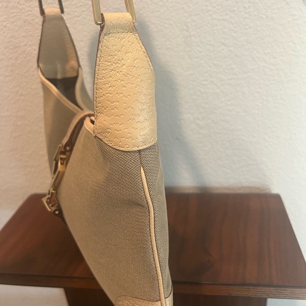 Gucci Jackie Beige Canvas Shoulder Bag with Bamboo Handle with COA - Picture 7 of 15